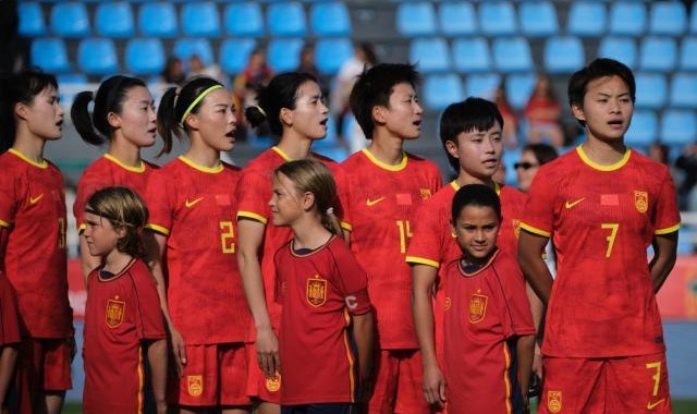 开云下载-女足奥预赛遇老冤家 魔鬼赛程下球员状态成关键