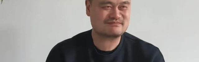 开云下载-姚明：非常高兴听到王治郅入选FIBA名人堂 从小到大都是追着他成长