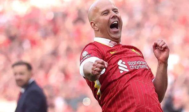 kaiyun-利物浦今夏将有“历史级预算”，要不要1.3亿砸中锋？